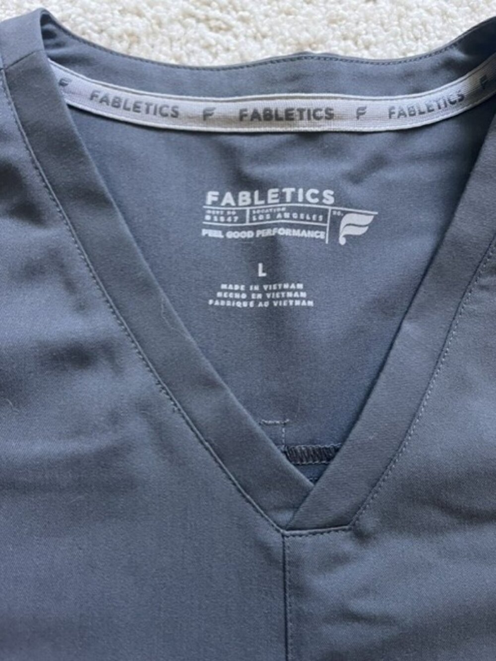 Fabletics Grey Scrub set - Picture 2 of 6